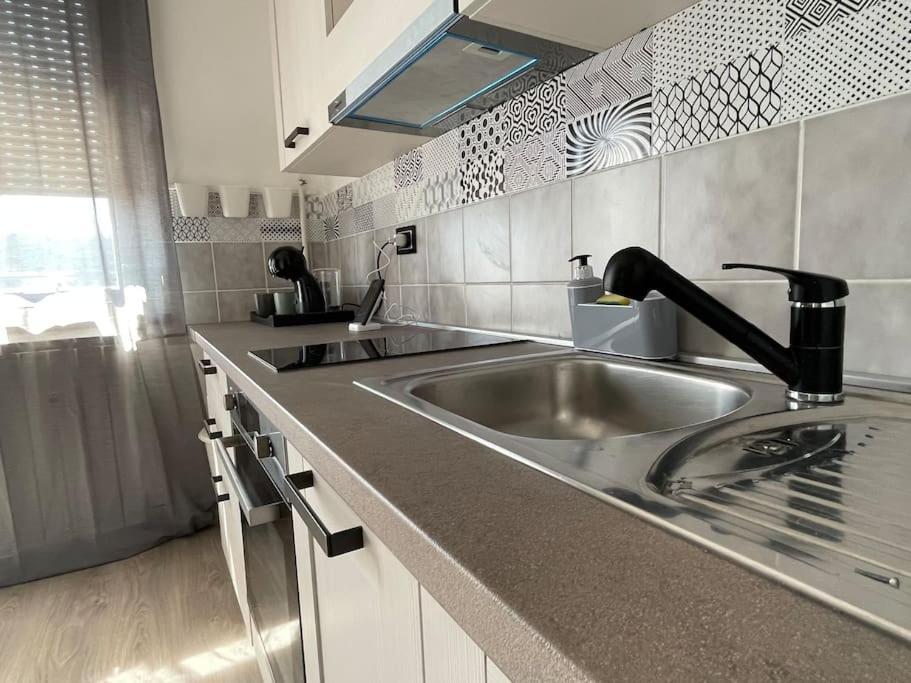 Leni Arena Zagreb Apartment Zewnętrze zdjęcie